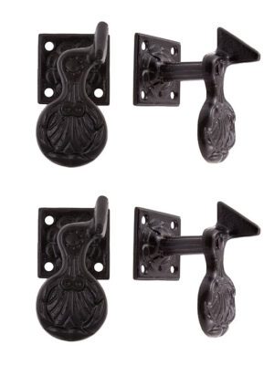 Shell Shutter Dog - Hand Wrought Iron