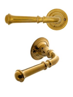 Colonial Lever Handle Set