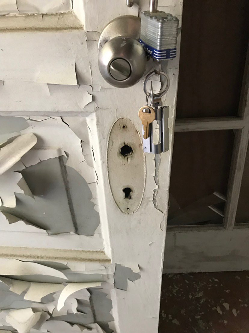 161A6ABB-2ACA-4E1D-974A-FDDA9D20D5FF